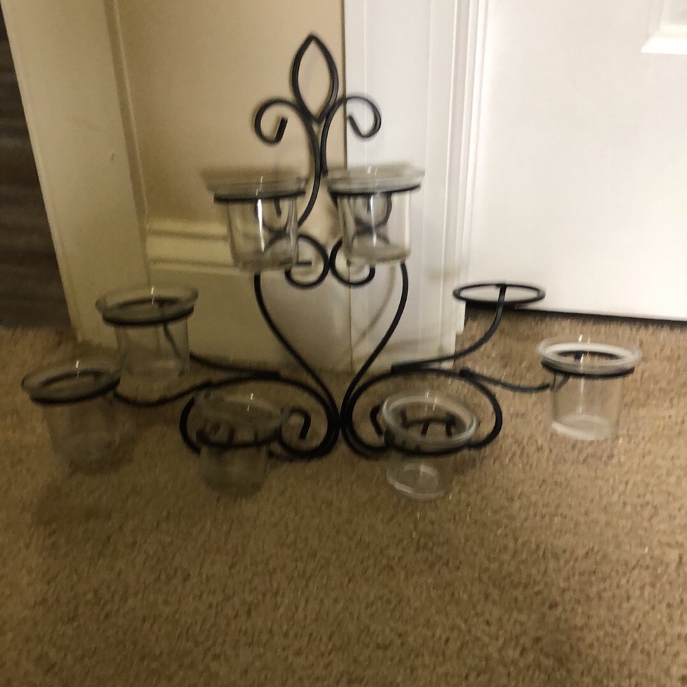 Decorative votive hanger